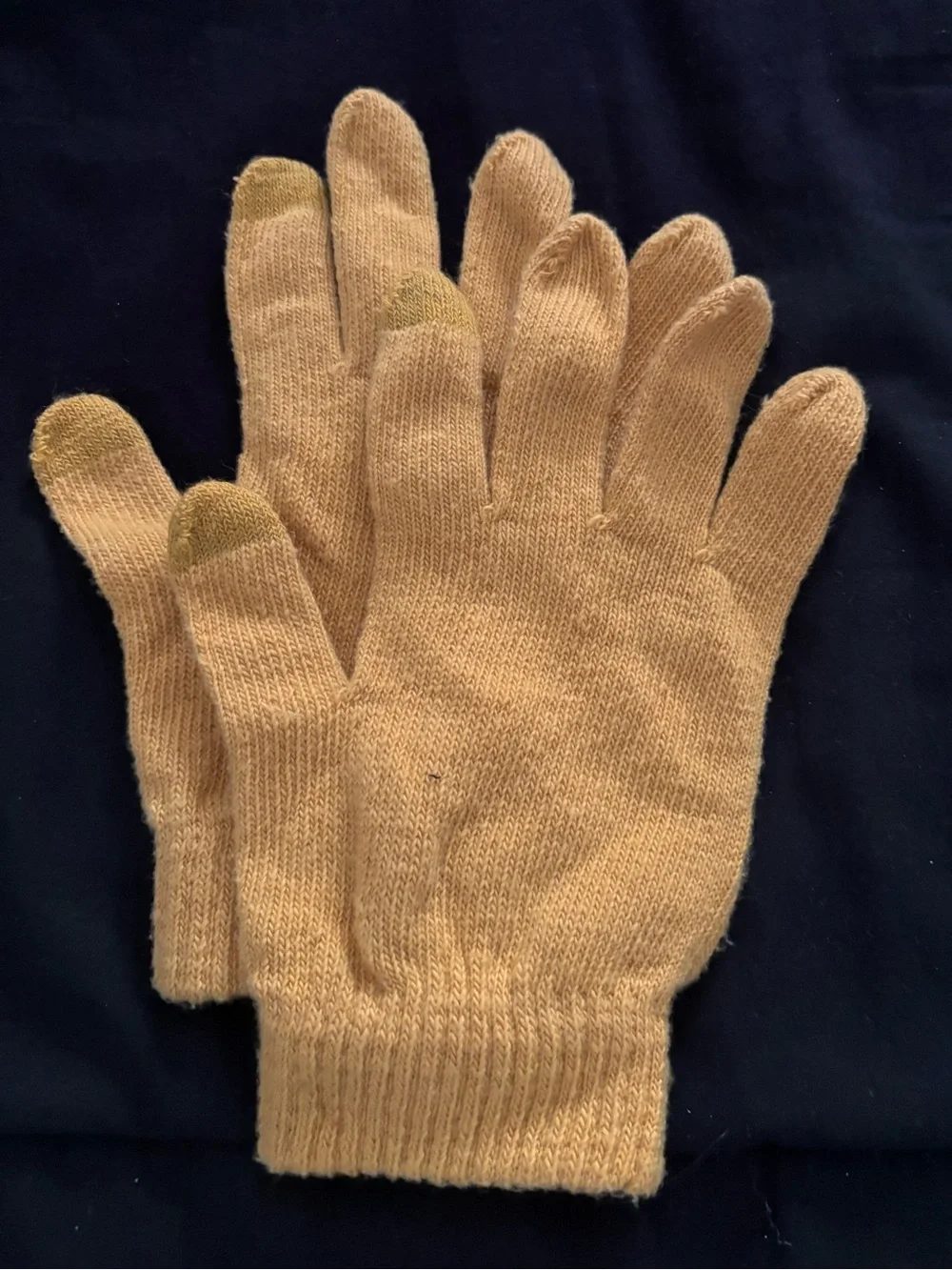 Wild Fable Women’s Knit Gloves in Orange and Yellow